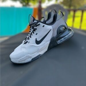 Nike Mens Air max Alpha Trainer 5